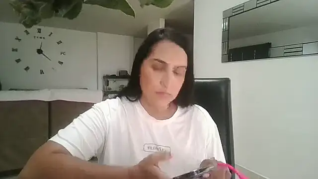 Snapshot of kendall_52 chatting on September 15, 5:24 pm kendall 52 online show from September 15, 5:24 pm