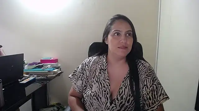 Snapshot of kendall_52 chatting on September 16, 8:21 pm kendall 52 online show from September 16, 8:21 pm