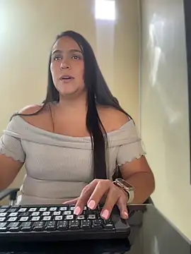 kendall 52 online show from April 15, 2:57 pm