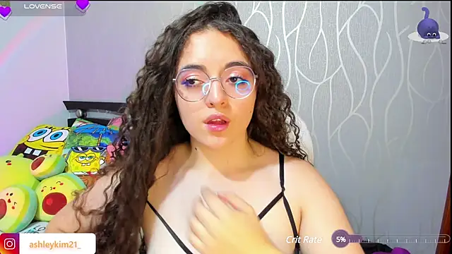 AshleyKim  online show from February 10, 11:45 pm