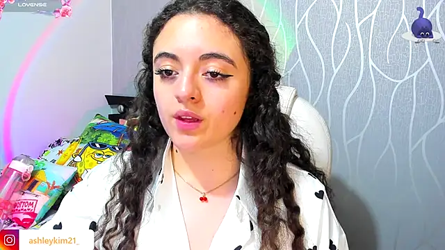 AshleyKim  online show from October 1, 12:27 am