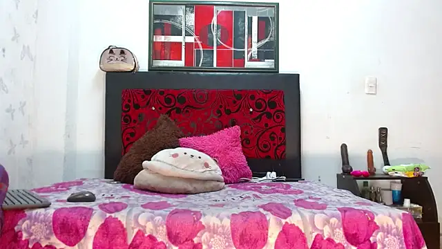 Snapshot of LexiStone_ chatting on April 14, 12:05 am LexiStone online show from April 14, 12:05 am