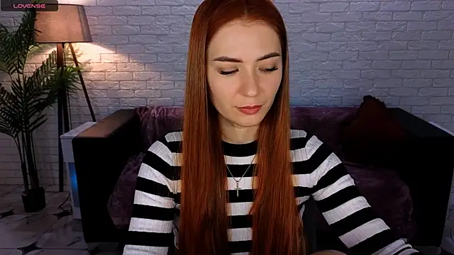 Adelyna Bird online show from January 9, 7:21 am