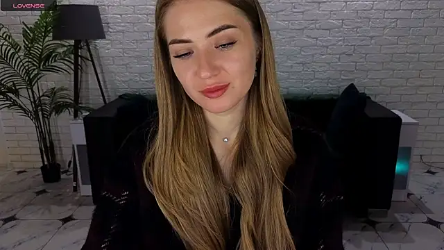 Adelyna Bird online show from September 28, 6:19 am