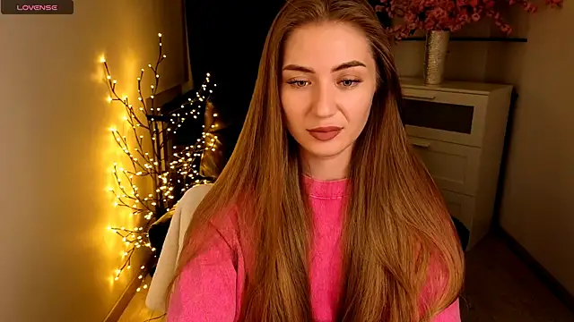 Adelyna Bird online show from June 8, 7:20 am