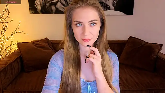 Adelyna Bird online show from August 8, 6:26 am