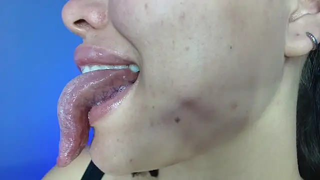 lisbet21x online show from December 23, 10:44 pm