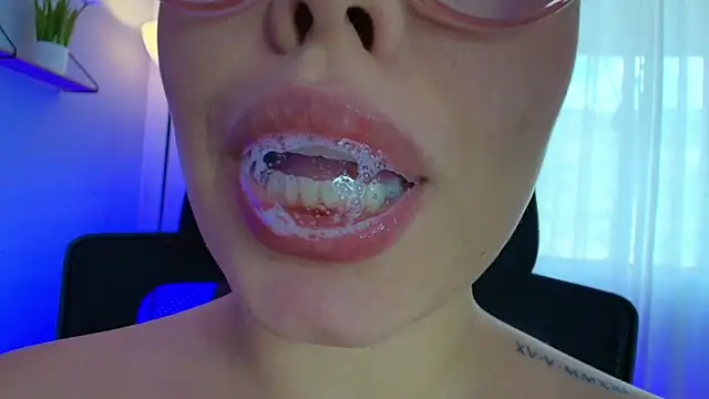 lisbet21x online show from January 22, 6:52 pm