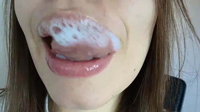 lisbet21x online show from September 30, 10:15 pm