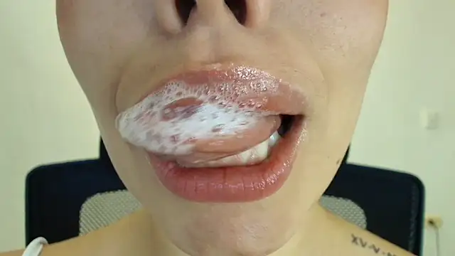 lisbet21x online show from November 29, 8:12 pm