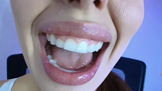 lisbet21x online show from February 9, 3:05 pm