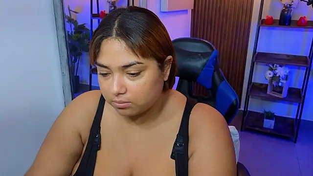 Snapshot of Kenya--Buhle chatting on March 23, 11:03 am Kenya--Buhle online show from March 23, 11:03 am