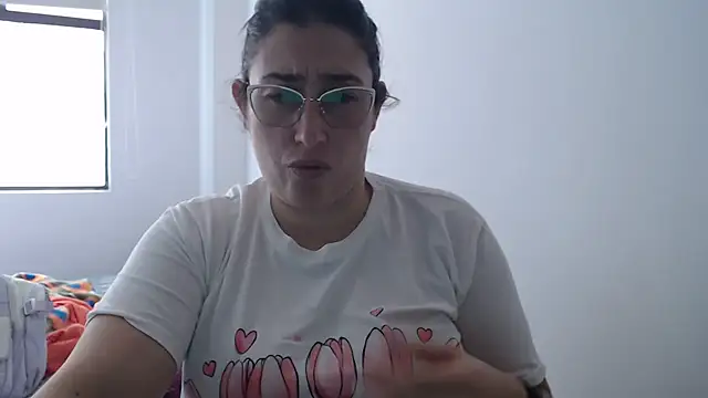 andreaisis2 online show from January 13, 5:18 pm