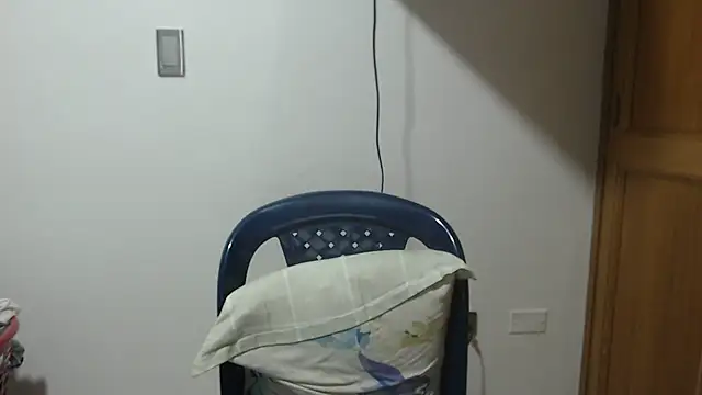 andreaisis2 online show from April 1, 11:46 pm