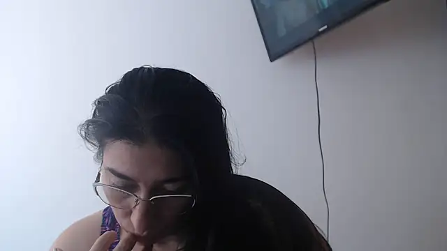 Snapshot of andreaisis2 chatting on May 16, 6:17 pm andreaisis2 online show from May 16, 6:17 pm