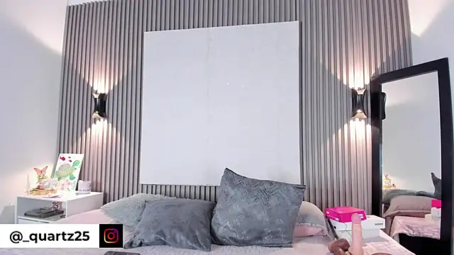 Zafiiraa online show from April 1, 1:41 pm