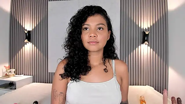 Zafiiraa online show from May 5, 3:36 am