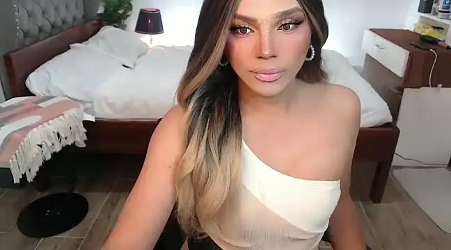 liaa lurrecams online show from March 12, 12:47 pm