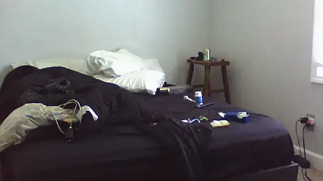 Snapshot of J-Dubb chatting on April 26, 5:32 pm J-Dubb online show from April 26, 5:32 pm