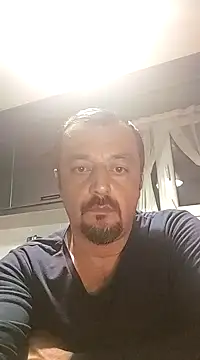 Snapshot of serkan201852 chatting on December 6, 9:24 pm serkan201852 online show from December 6, 9:24 pm