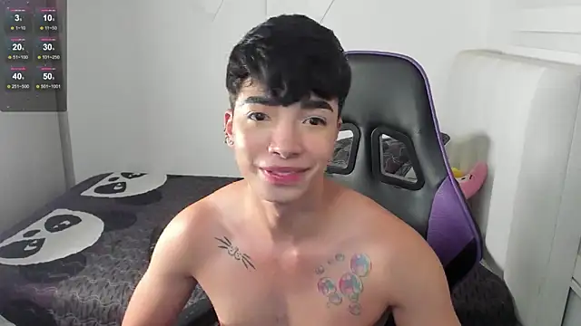 santy7v7 online show from December 7, 4:14 pm