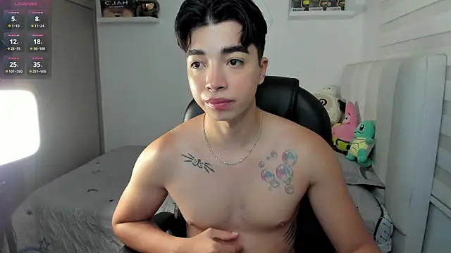 santy7v7 online show from November 23, 1:22 pm