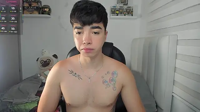 santy7v7 online show from April 9, 1:27 pm