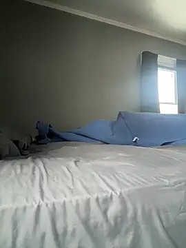 DAJ4002 online show from February 2, 1:43 pm