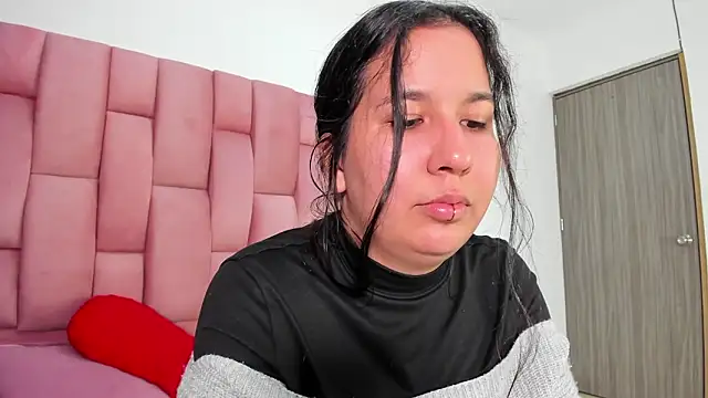 Lia sarahi online show from February 1, 12:31 am