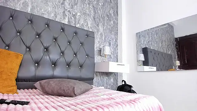 Lia sarahi online show from February 12, 11:38 am