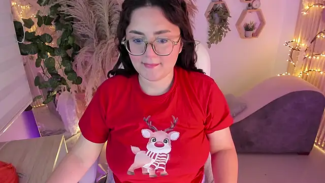 paulinacostello online show from November 25, 1:05 am