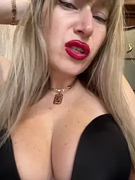 Kittenforyou online show from March 27, 1:33 pm