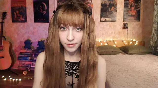 Friendly Ellie online show from December 16, 12:15 am