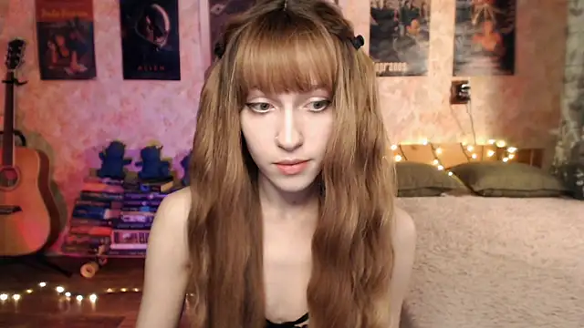 Friendly Ellie online show from December 28, 12:15 am