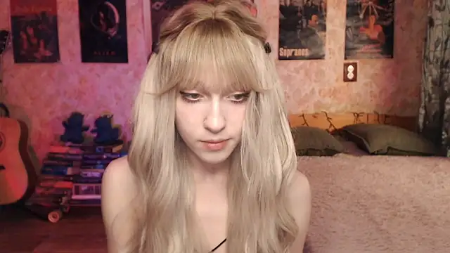 Friendly Ellie online show from February 17, 11:09 pm