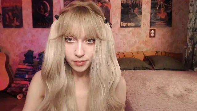 Friendly Ellie online show from March 19, 11:14 pm