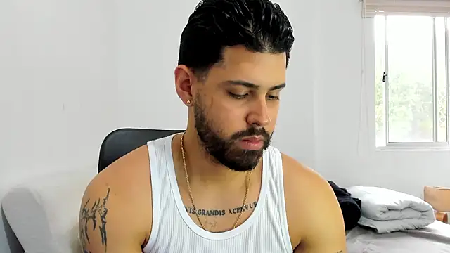 Justyn Torres online show from October 22, 12:05 pm