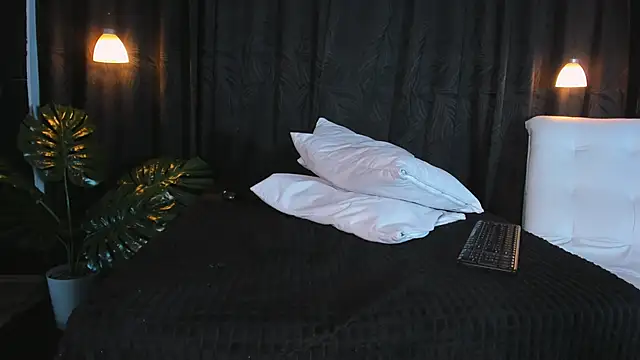 CelinayHanck online show from March 21, 3:57 pm