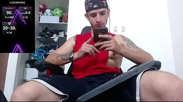 Snapshot of freestyle_blake1 chatting on September 23, 7:50 pm freestyle blake1 online show from September 23, 7:50 pm
