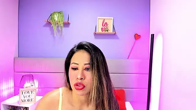 Ashleyyrobert online show from March 4, 8:04 pm