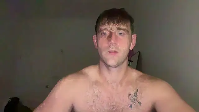 Snapshot of lukegunn chatting on June 19, 10:35 pm lukegunn online show from June 19, 10:35 pm