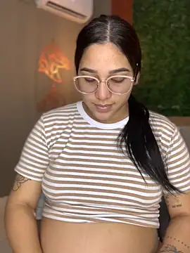 Amandanauty online show from February 17, 3:31 pm