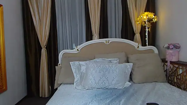 VanessaJonson online show from February 2, 1:12 am