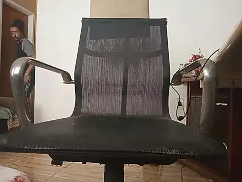 Snapshot of Dominador_Absolut chatting on January 5, 6:33 pm Dominador Absolut online show from January 5, 6:33 pm