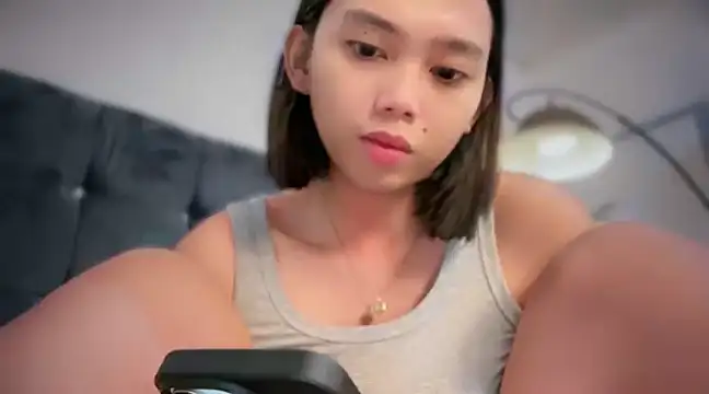 GenesisCastillano online show from February 10, 1:55 pm