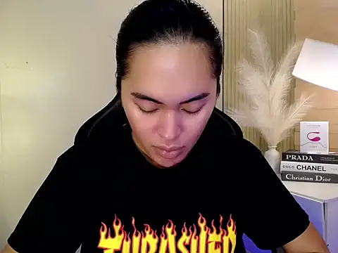 Snapshot of HeavenlyStar chatting on December 11, 12:44 pm HeavenlyStar online show from December 11, 12:44 pm