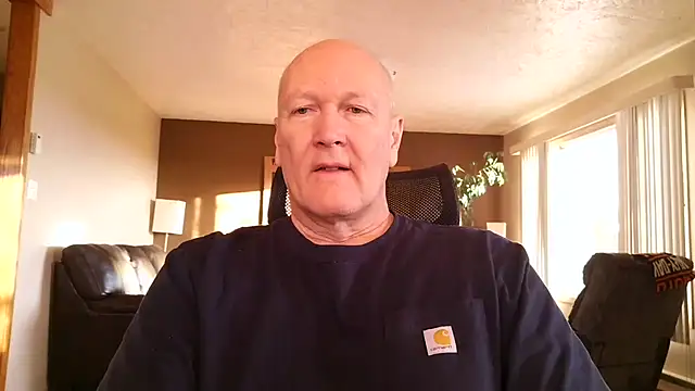 Snapshot of BasicAnt chatting on February 8, 2:53 pm BasicAnt online show from February 8, 2:53 pm