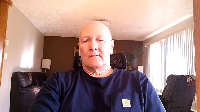 Snapshot of BasicAnt chatting on February 11, 4:23 pm BasicAnt online show from February 11, 4:23 pm