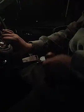 Snapshot of dro6969 chatting on January 5, 11:59 am dro6969 online show from January 5, 11:59 am