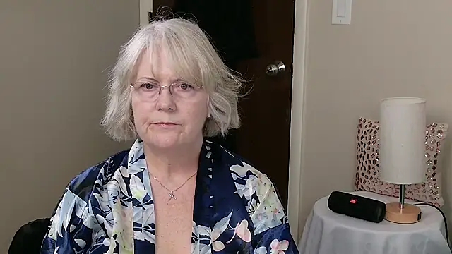 Kaitlyn Winters online show from January 15, 7:12 pm